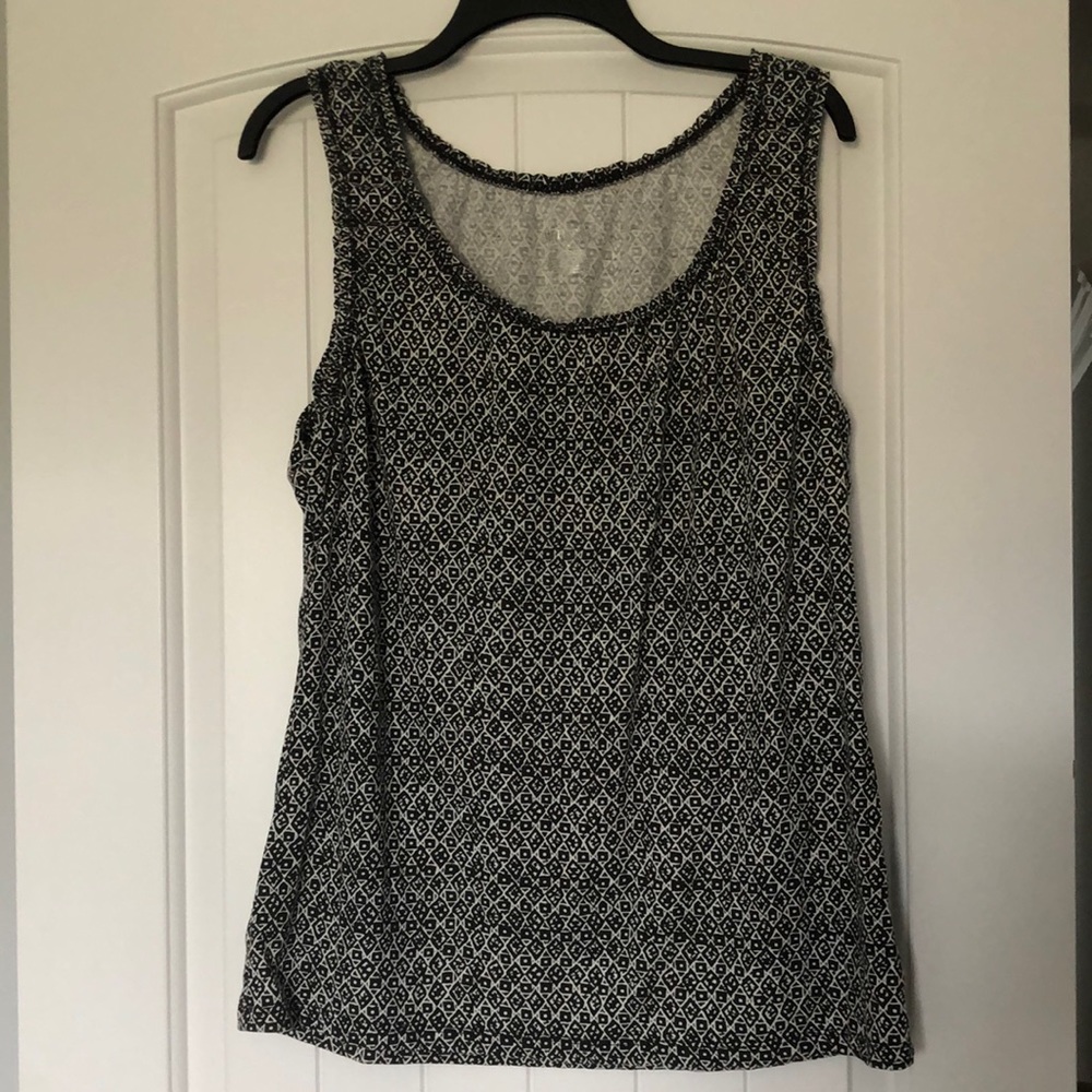 Merona Top Women's Size XL Black White Geometric Sleeveless Shirt‎